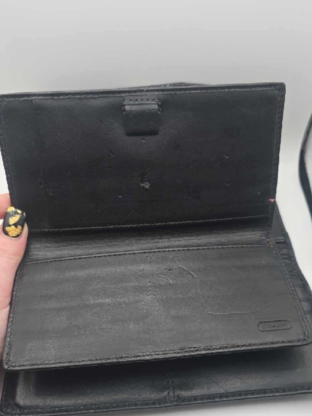Coach Black Leather Wallet & Cheekbook Holder W/ Gold Hardware (GOOD/FAIR)✨️🖤✨️ - Picture 9 of 15